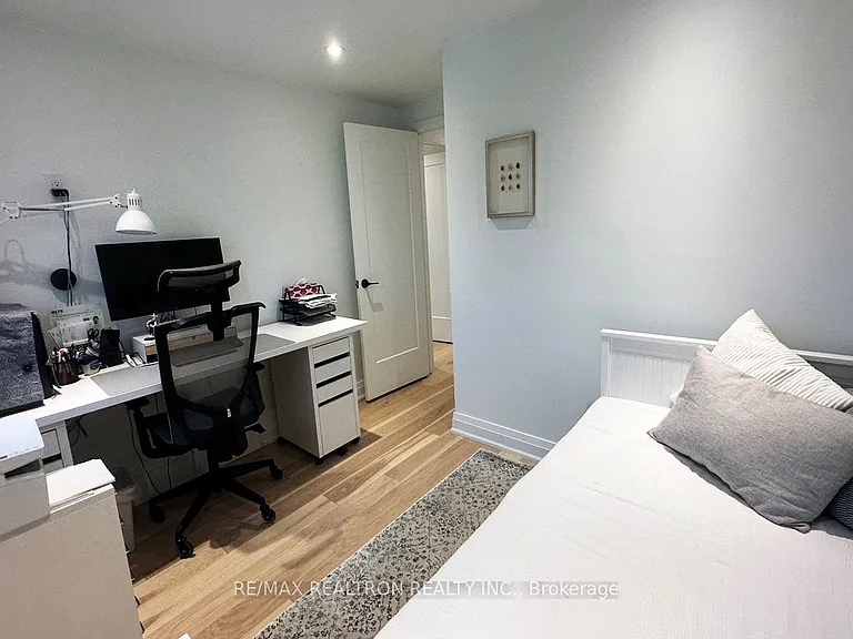 657 Cognac Cres #UPPER — Photo 19