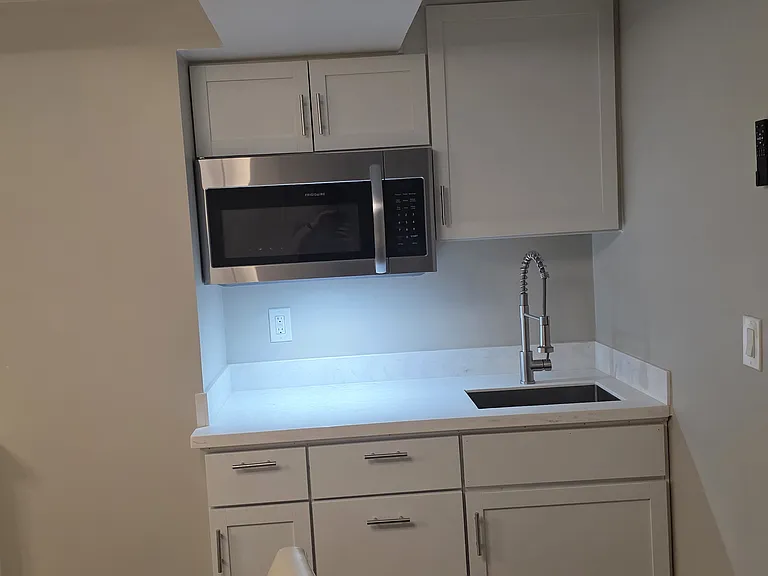 2731 Iowa St — Photo 36