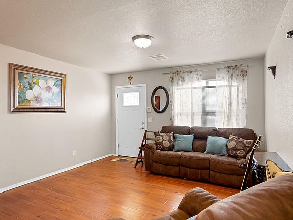 5th image of 14245 Hacienda Rock Dr