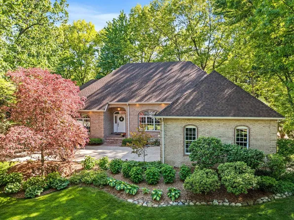 52065 Iron Forge Ct, Granger, IN 46530