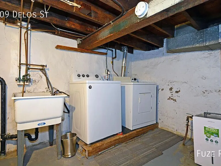 109 Delos St W — Photo 18
