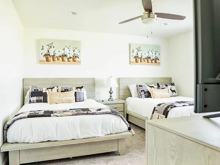 W Wysteria Dr — Photo 8