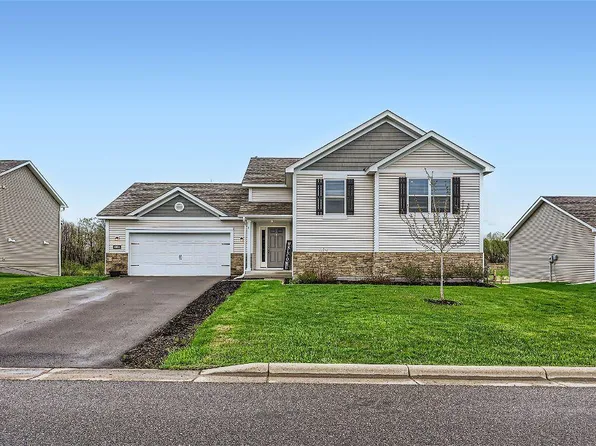 1094 Sunset Ave, Montrose, MN 55363