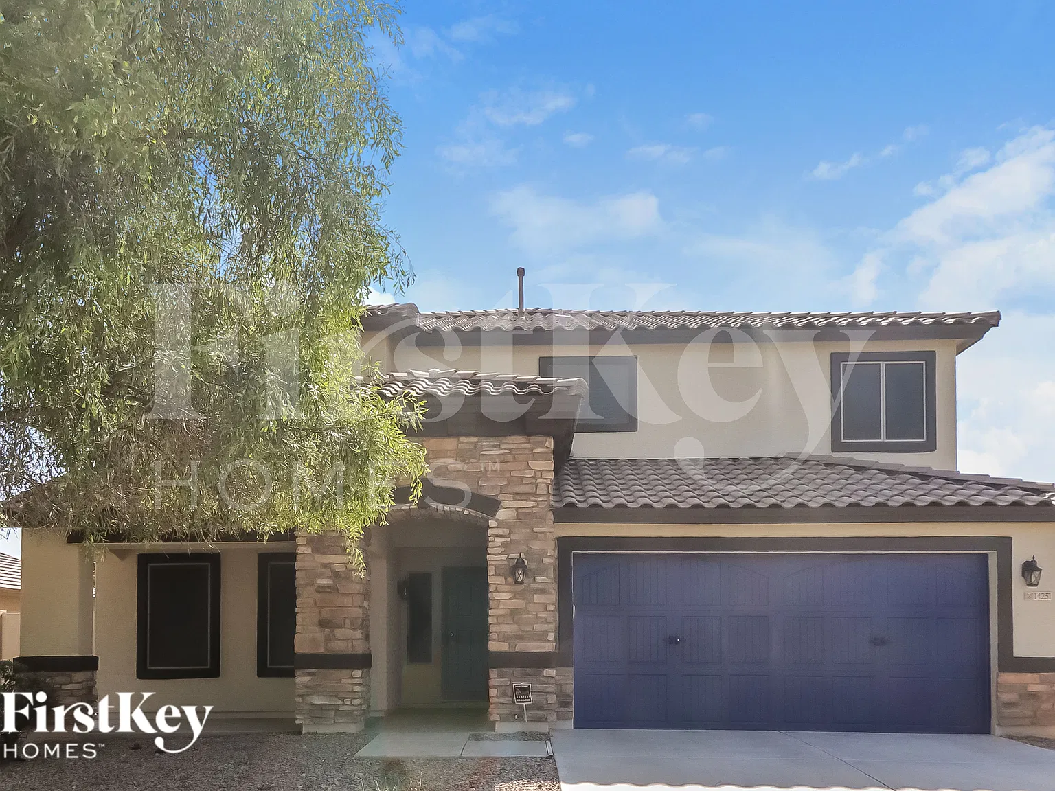 4 bed, 3.0 bath, 2879 sqft, $2,380 — Photo 1