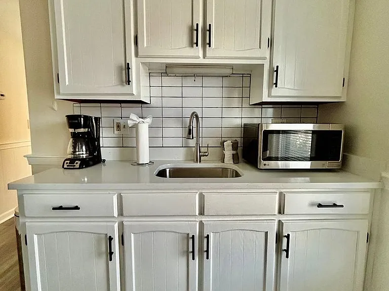 12 Grandview St #3 — Photo 9