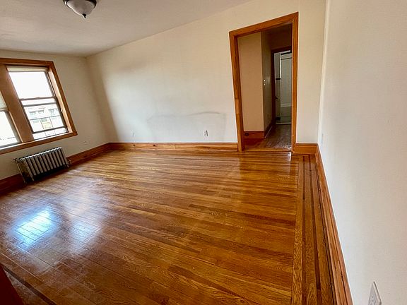 5th image of 3215 35th St #C4