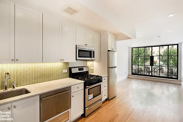 Rented by Brown Harris Stevens | media 8