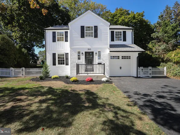 203 W Crystal Lake Ave, Haddonfield, NJ 08033