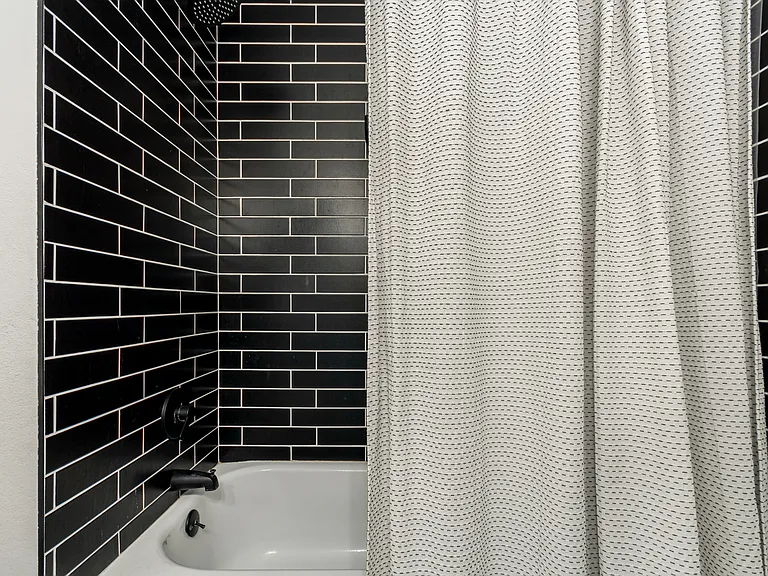 429 S Gaylord — Photo 12