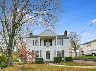 7206 Vaughn Mill Rd, Spring Mill, KY 40228