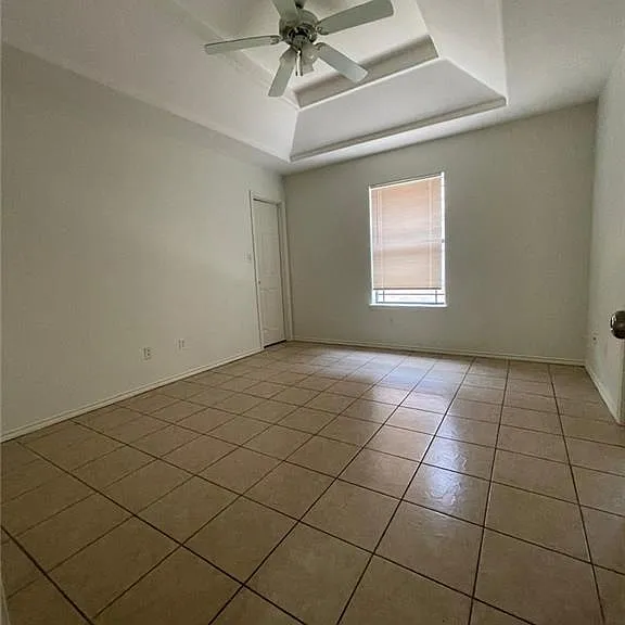 1806 S Ironwood St — Photo 5