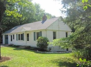 153 Mill Rd, Chelmsford, MA 01824