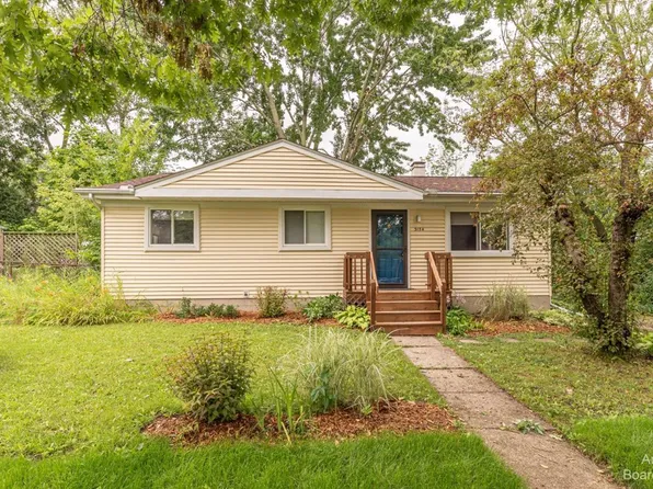 3154 Nordman Rd, Ann Arbor, MI 48108