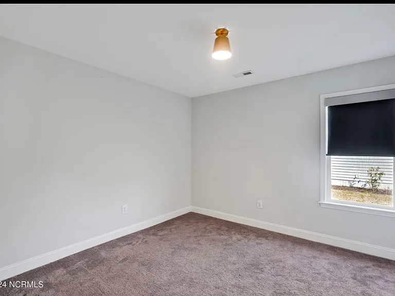 440 Pebble Shore Dr — Photo 27