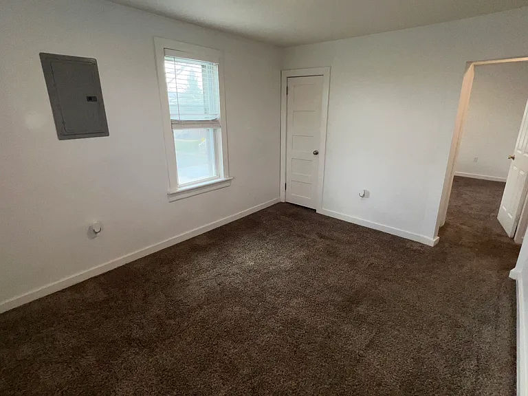 802 Bridge St #2 — Photo 9
