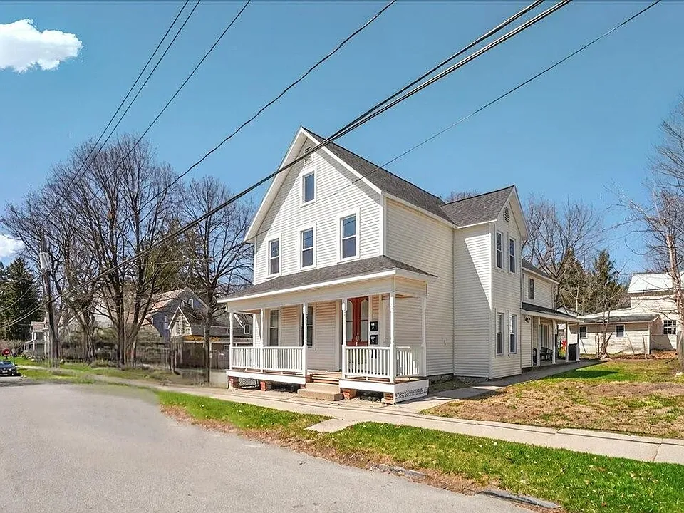 3 Waterbury St #2