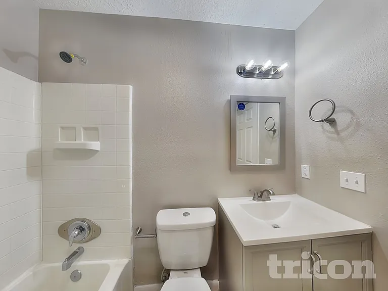 848 Rebecca Ct NE — Photo 13