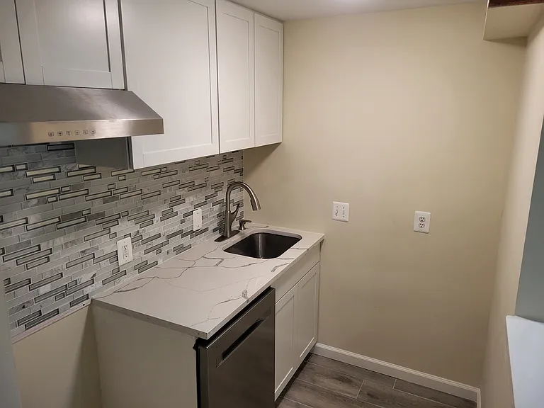 2622 Sherman Ave NW #B — Photo 6