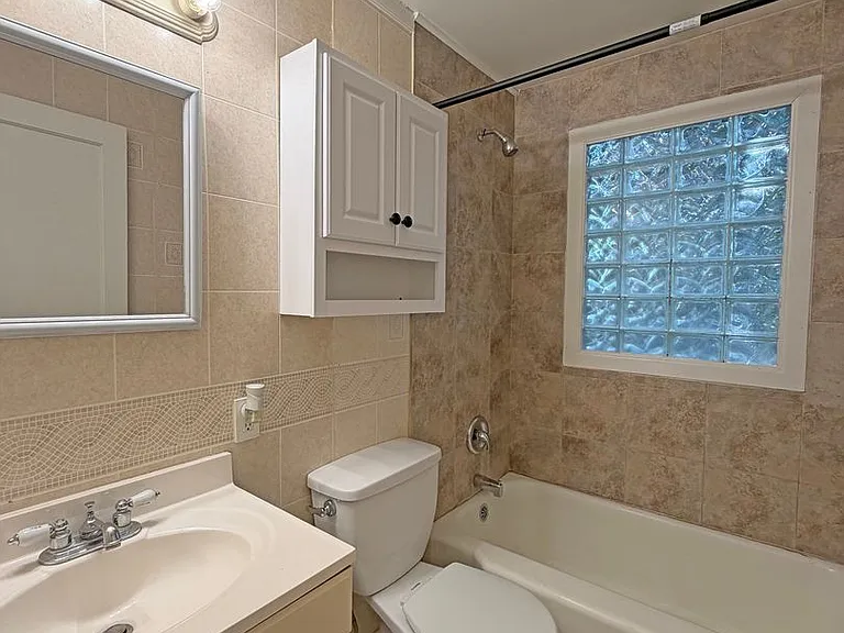 920 N Pickwick Ave — Photo 12
