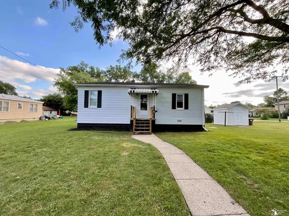 904 E 9th St, Monroe, MI 48161