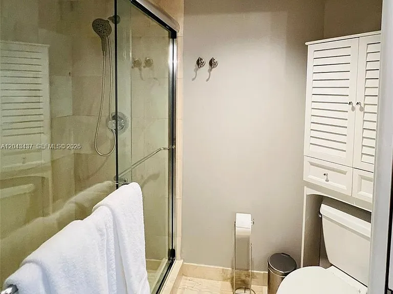 3600 Mystic Pointe Dr #1401 — Photo 15