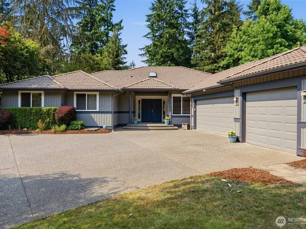 3729 SW Galway Court, Port Orchard, WA 98367