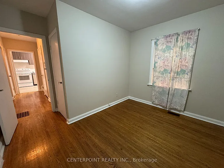 27 Grantbrook St — Photo 7