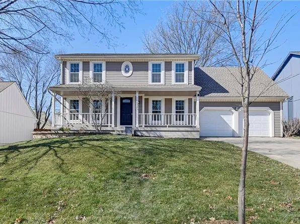 11632 Bond St, Overland Park, KS 66210