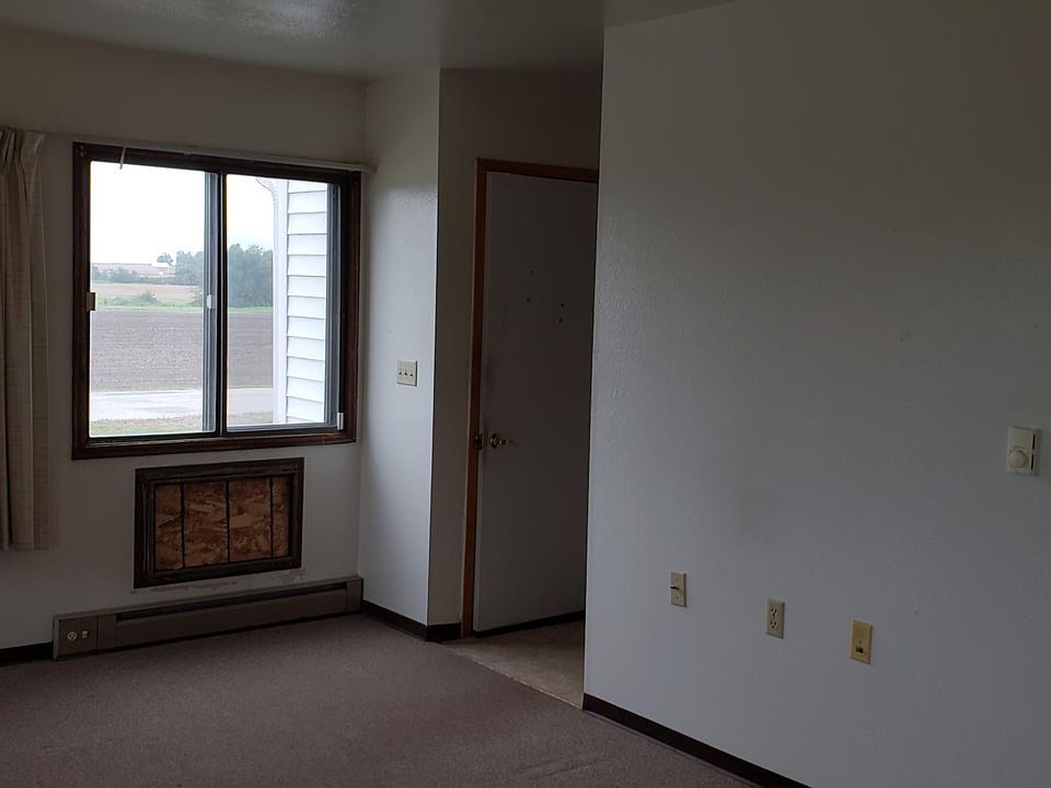 1901 W 5th St Vinton, IA, 52349 Apartments for Rent Zillow