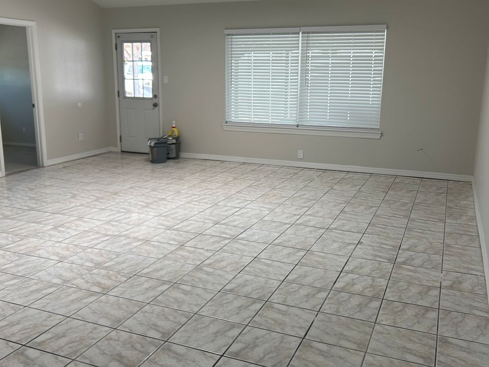Grand family room and door to laundry room