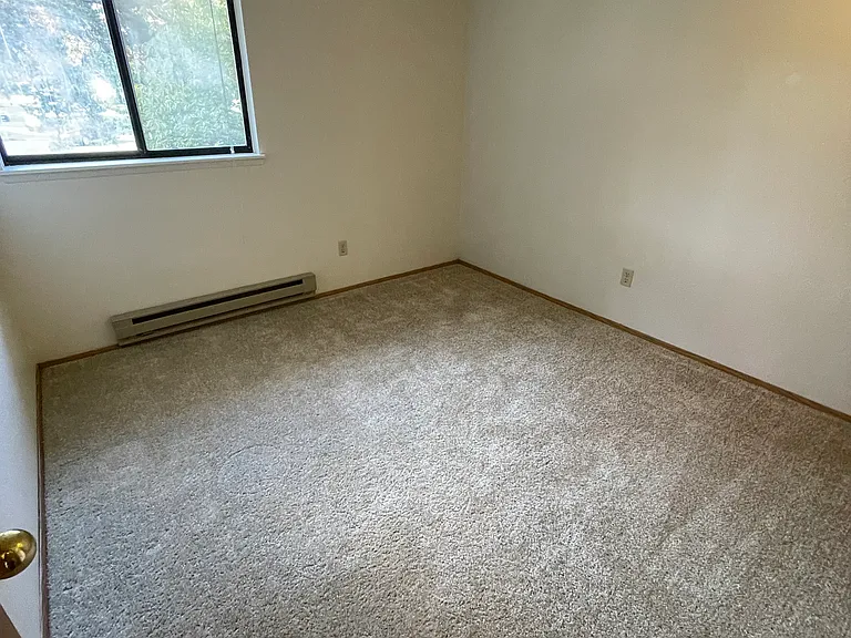 7192 SW Scholls Ferry Rd #3 — Photo 15