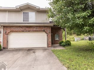 149 Hickory Ridge Dr #D, Saint Robert, MO 65584