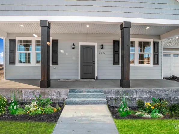 915 Victory Dr, Gooding, ID 83330