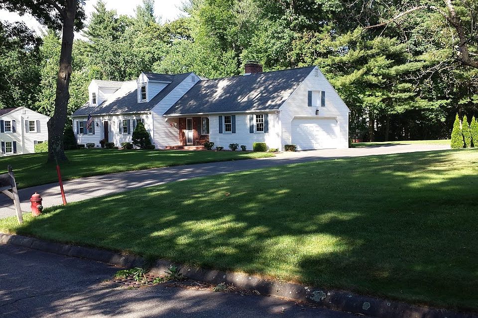 2nd image of 7 Sylvan Dr