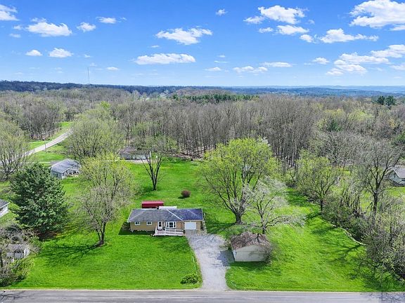 3rd image of 1105 Township Road 1806