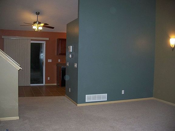 3rd image of 16001 Robin Dr