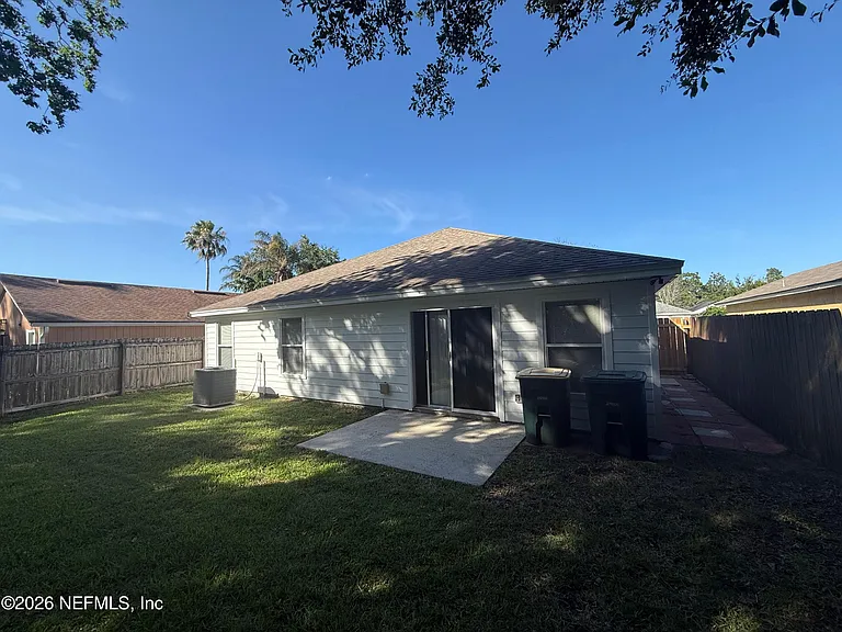 8796 Chambore Dr — Photo 32
