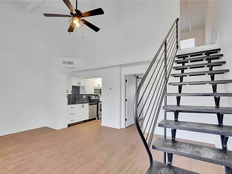 Lofts on 3rd — Photo 24