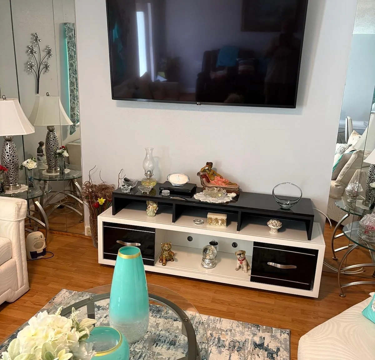 1 bed, 1.5 bath, 720 sqft, $1,650 — Photo 3