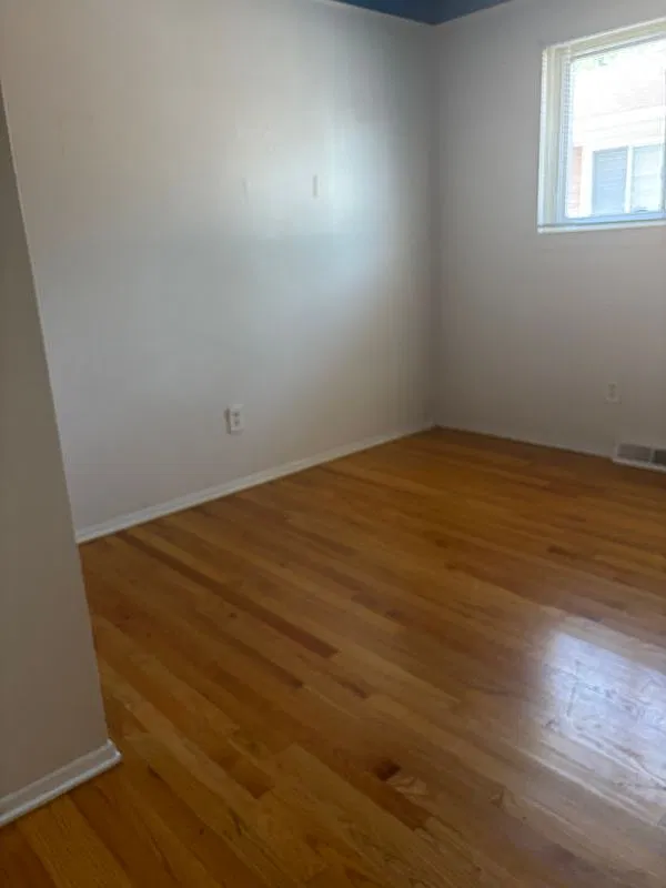 3 bed, 2.0 bath, 1026 sqft, $2,400 — Photo 2