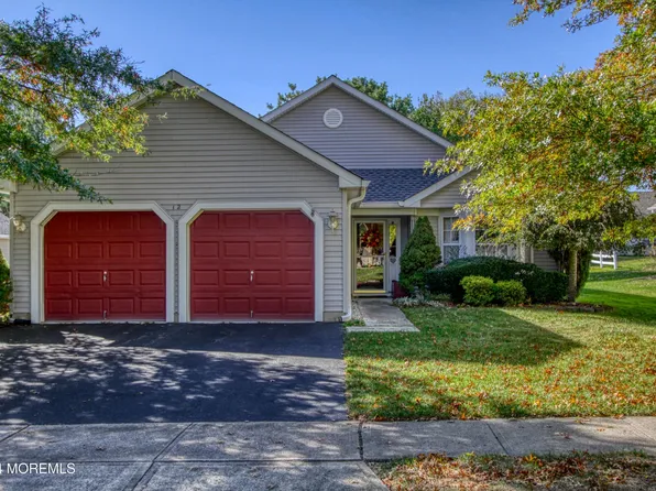 12 Lake Ridge Boulevard, Whiting, NJ 08759