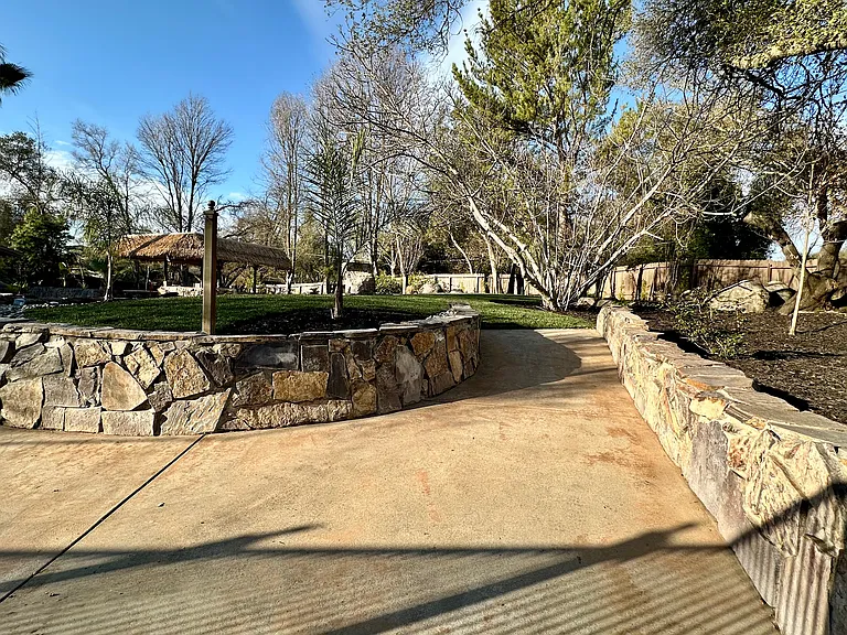 7027 Pine Gate Way #B — Photo 23