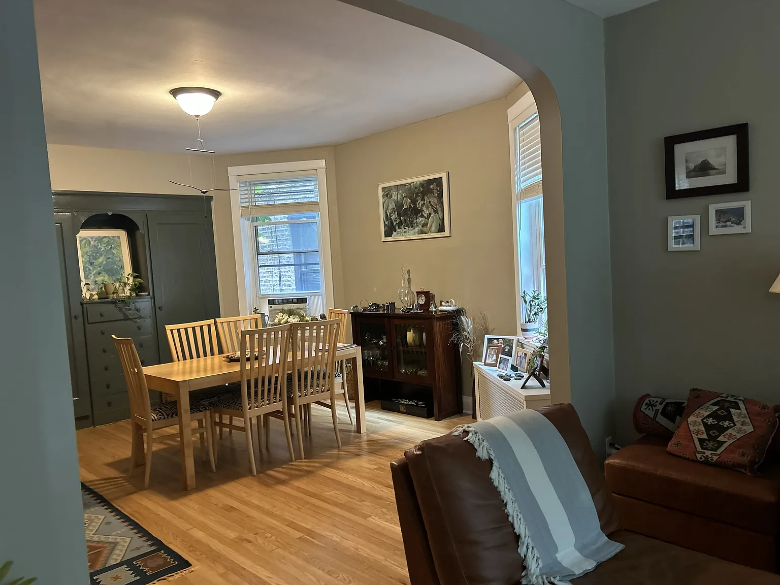 2 bed, 1350 sqft, $2,725 — Photo 2