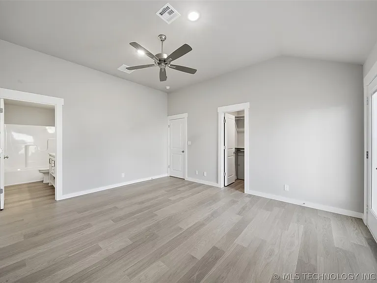 14631 E 39th St S — Photo 15