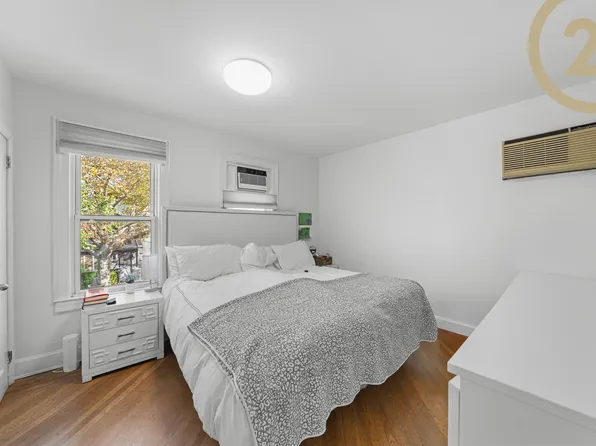 1530 East 2nd Street image 3 of 25