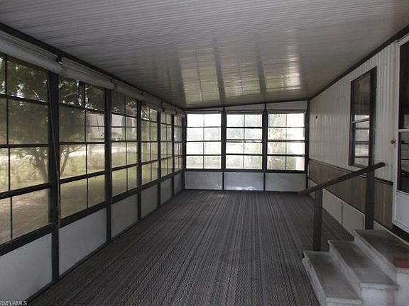4th image of 1265 Riverview Dr