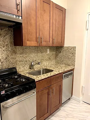 Rented by Compass | media 25