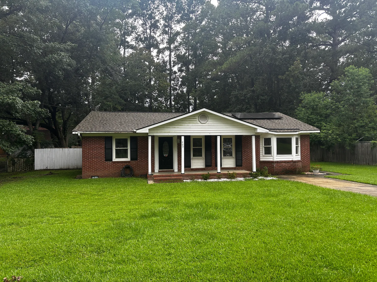 3 bed, 1.5 bath, 1535 sqft, $2,300 — Photo 1