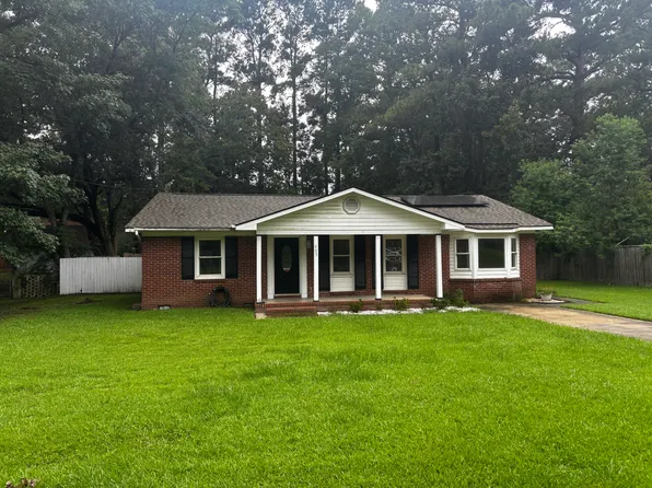 403 Forest Cir, Summerville, SC 29483