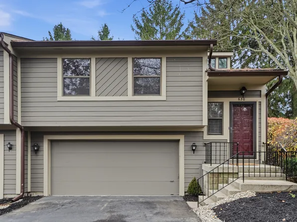 630 Hidden Valley Ct, Fairborn, OH 45324